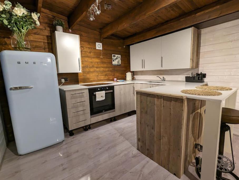 Gorgeous Countryside Cabin Lyminge Eksteriør billede